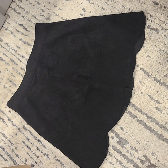 American Eagle Black Faux Suede button up scalloped Mini Skirt - Picture 5 of 6